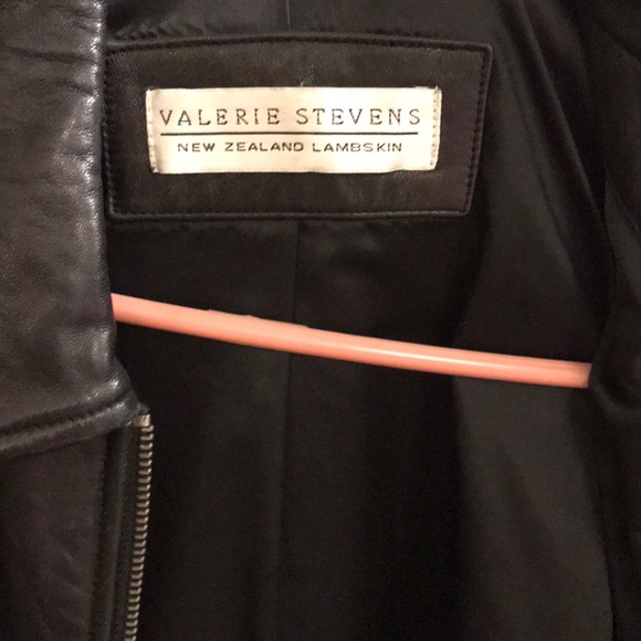 Black Lambskin Women’s Jacket - Picture 2 of 2